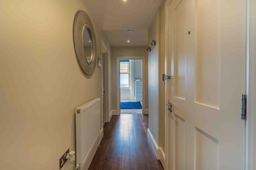 Beautiful Beach Side Apartment Torquay Extérieur photo